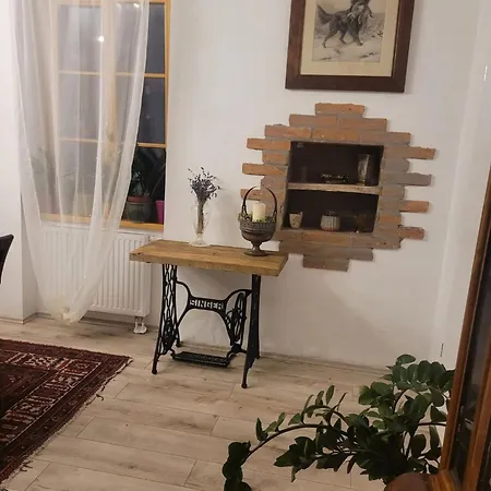 Krisztina Organikus Vendeghaz * Buerues